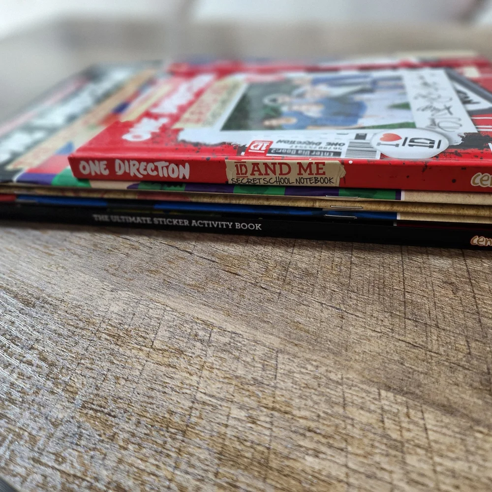 One Direction Activity and Sticker Book Set - Picture 3 of 4